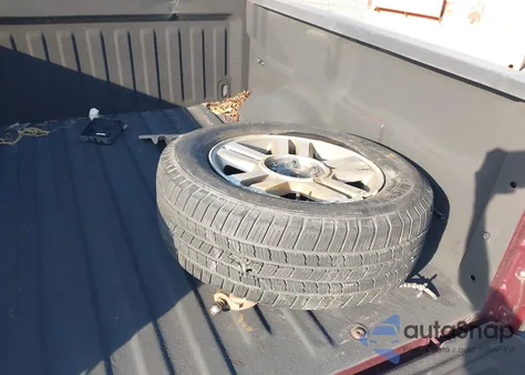 2005 Ford F-150 Lariat/Xlt z USA, uszkodzony, nr VIN 1FTPW12545KE57739